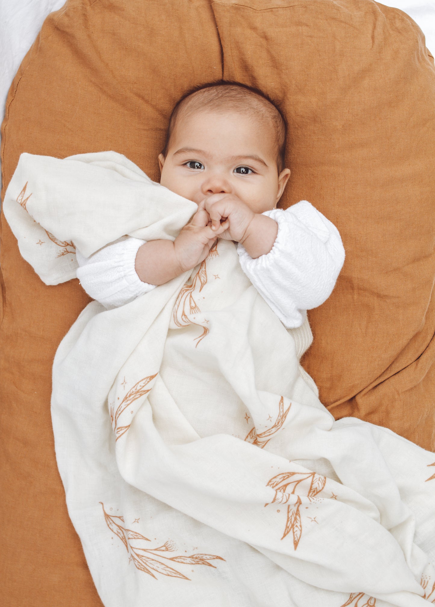 SECONDS - ORGANIC SWADDLE (GUMNUT)