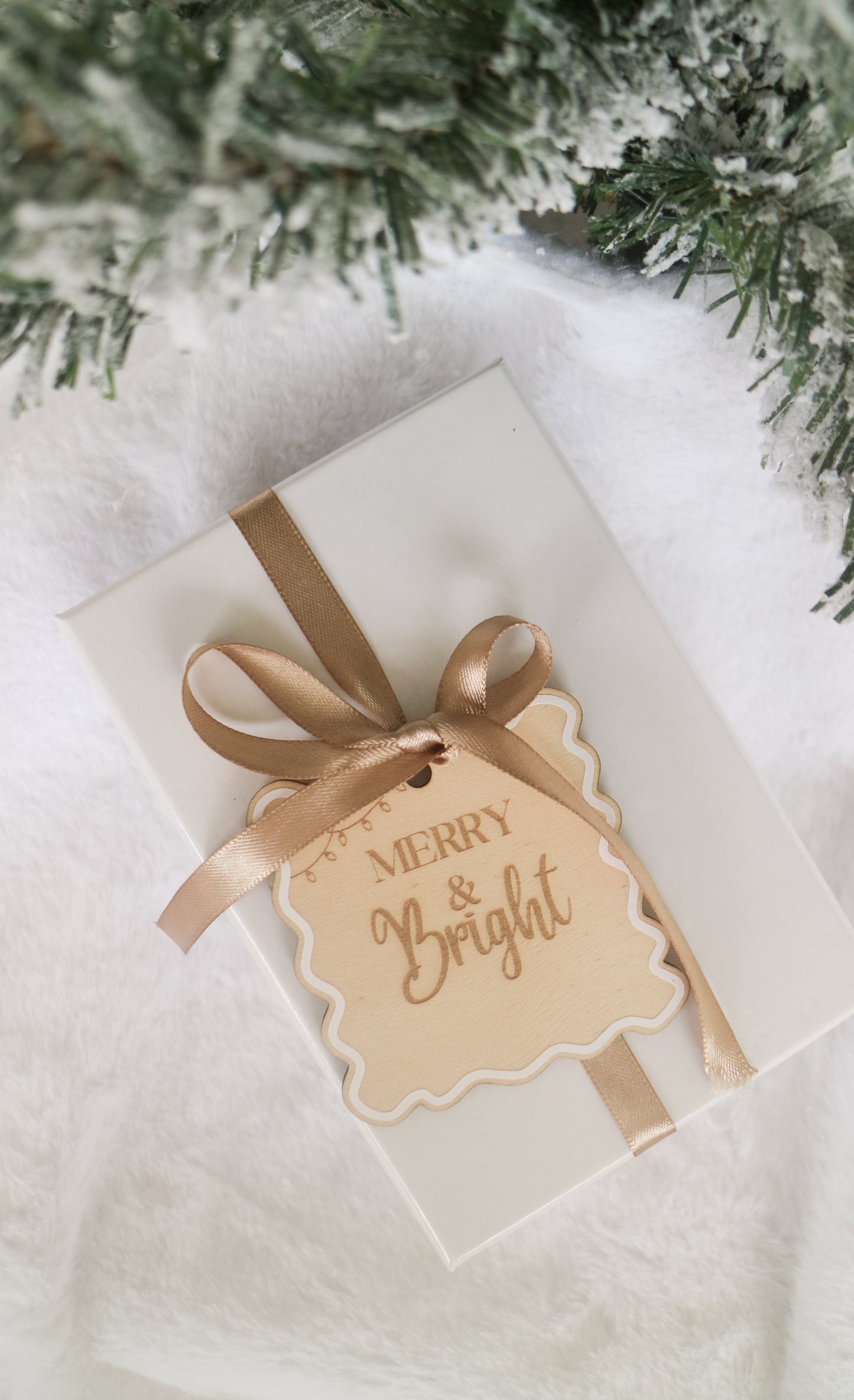 Luxury Wooden Christmas Gift Tag