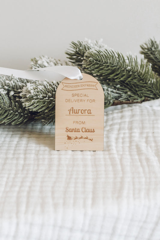 Personalised Christmas Delivery Gift Tag