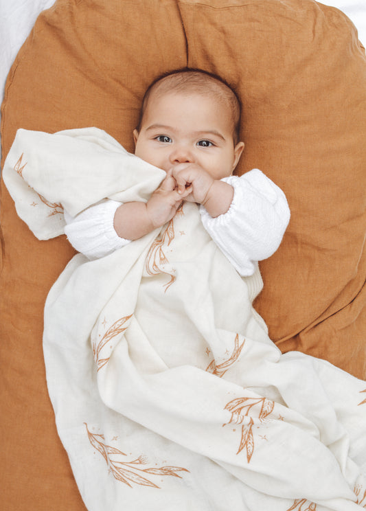 SECONDS - ORGANIC SWADDLE (GUMNUT)